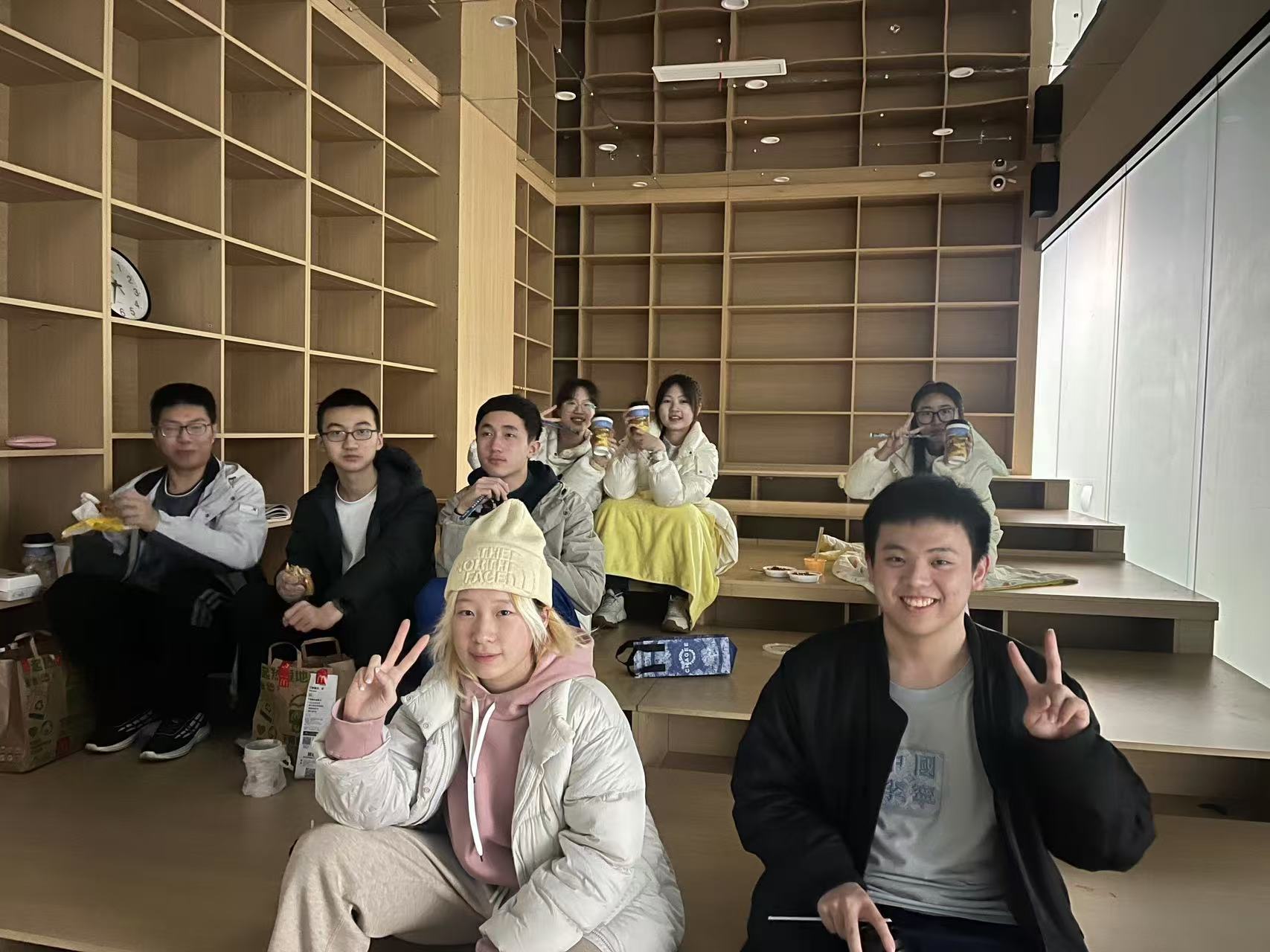 戴氏教育学员照片