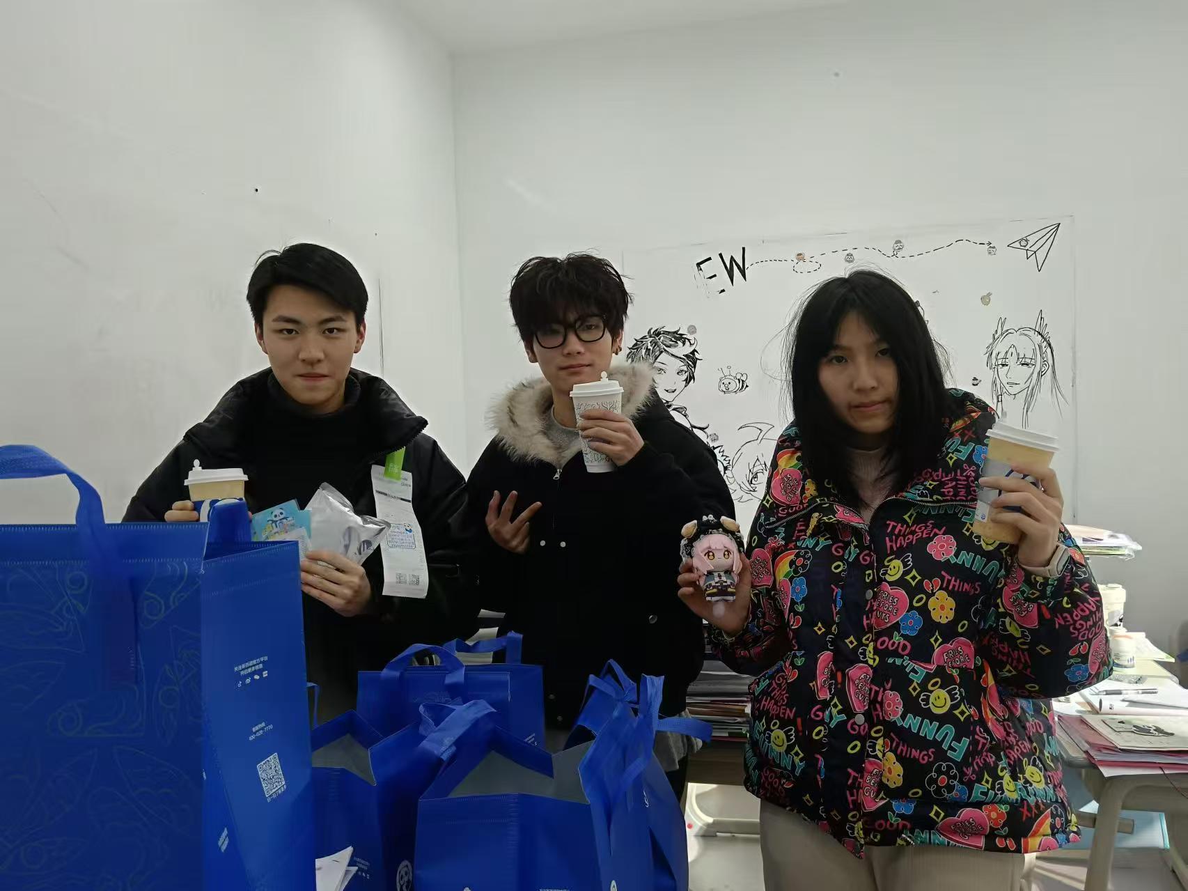 戴氏教育学员照片