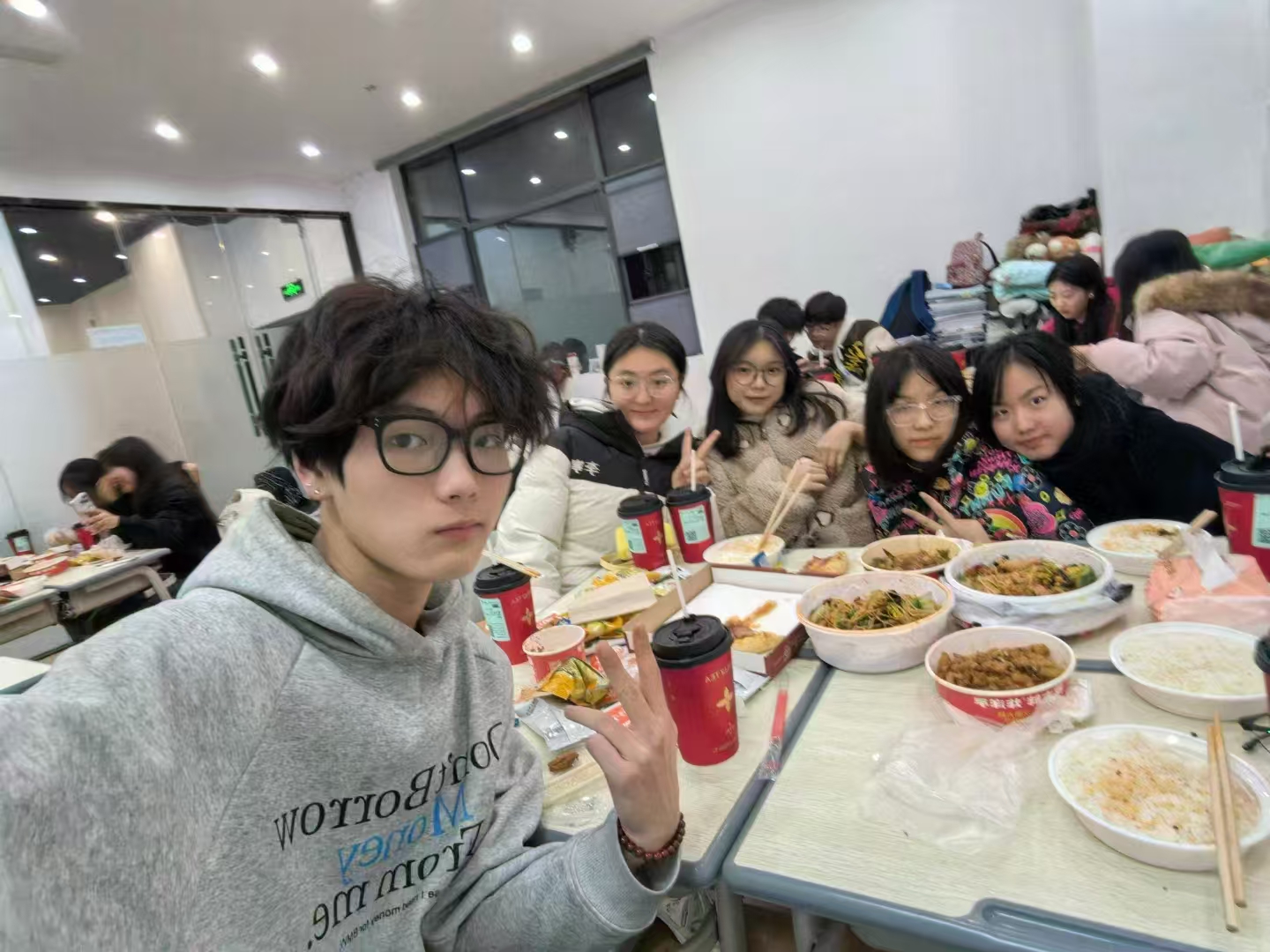 戴氏教育学员照片