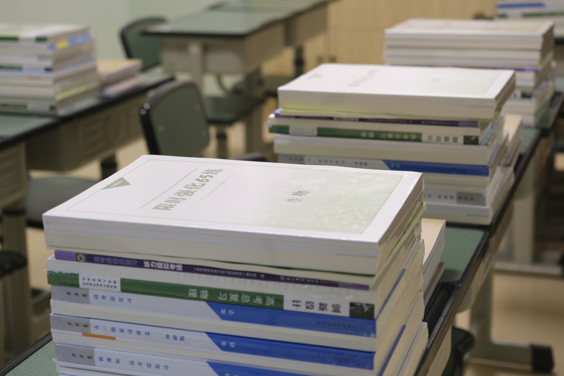 戴氏教育成都郫都区红光校区小学五年级金牌课程全面提升学业