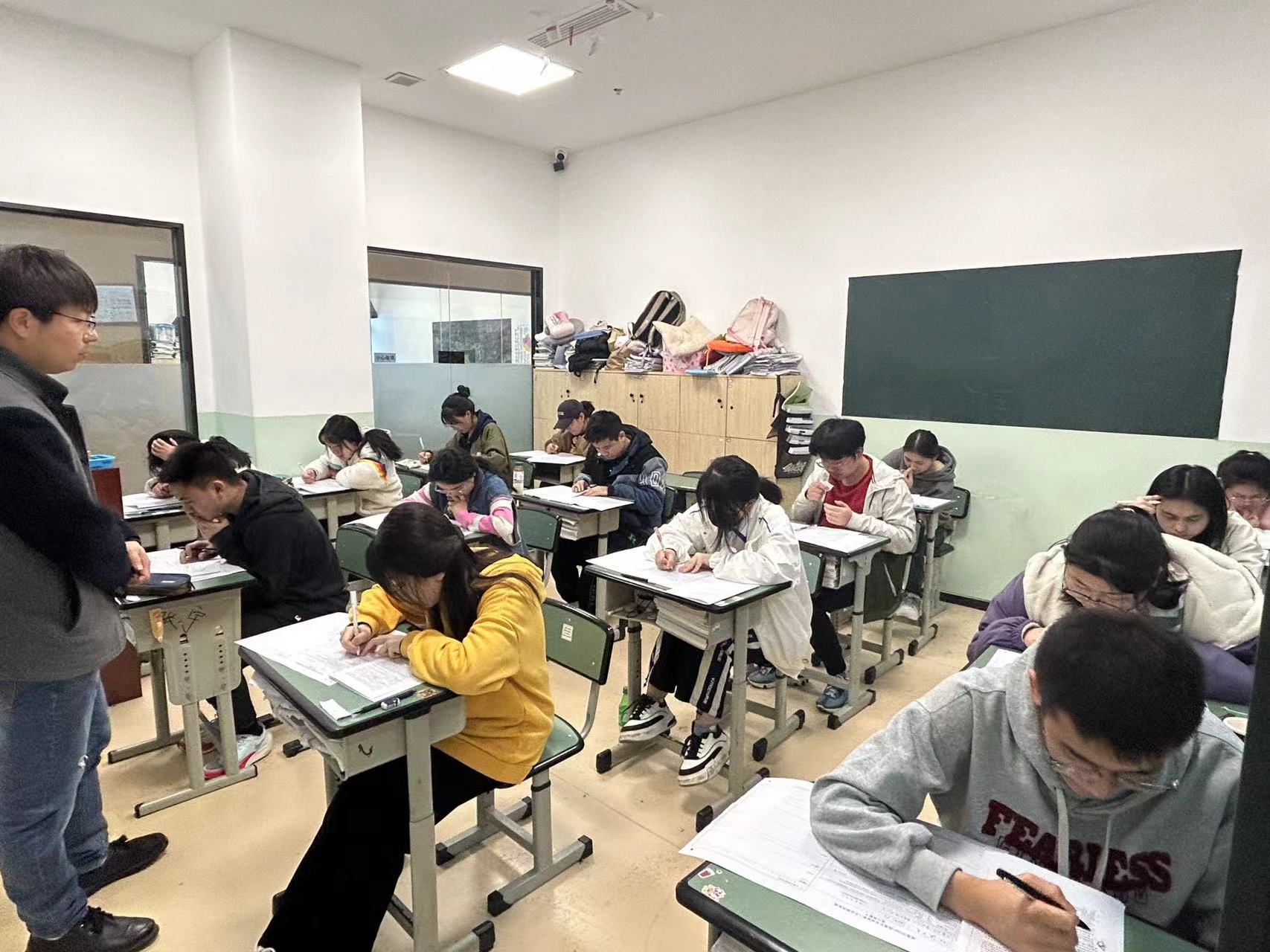 戴氏教育上课情况