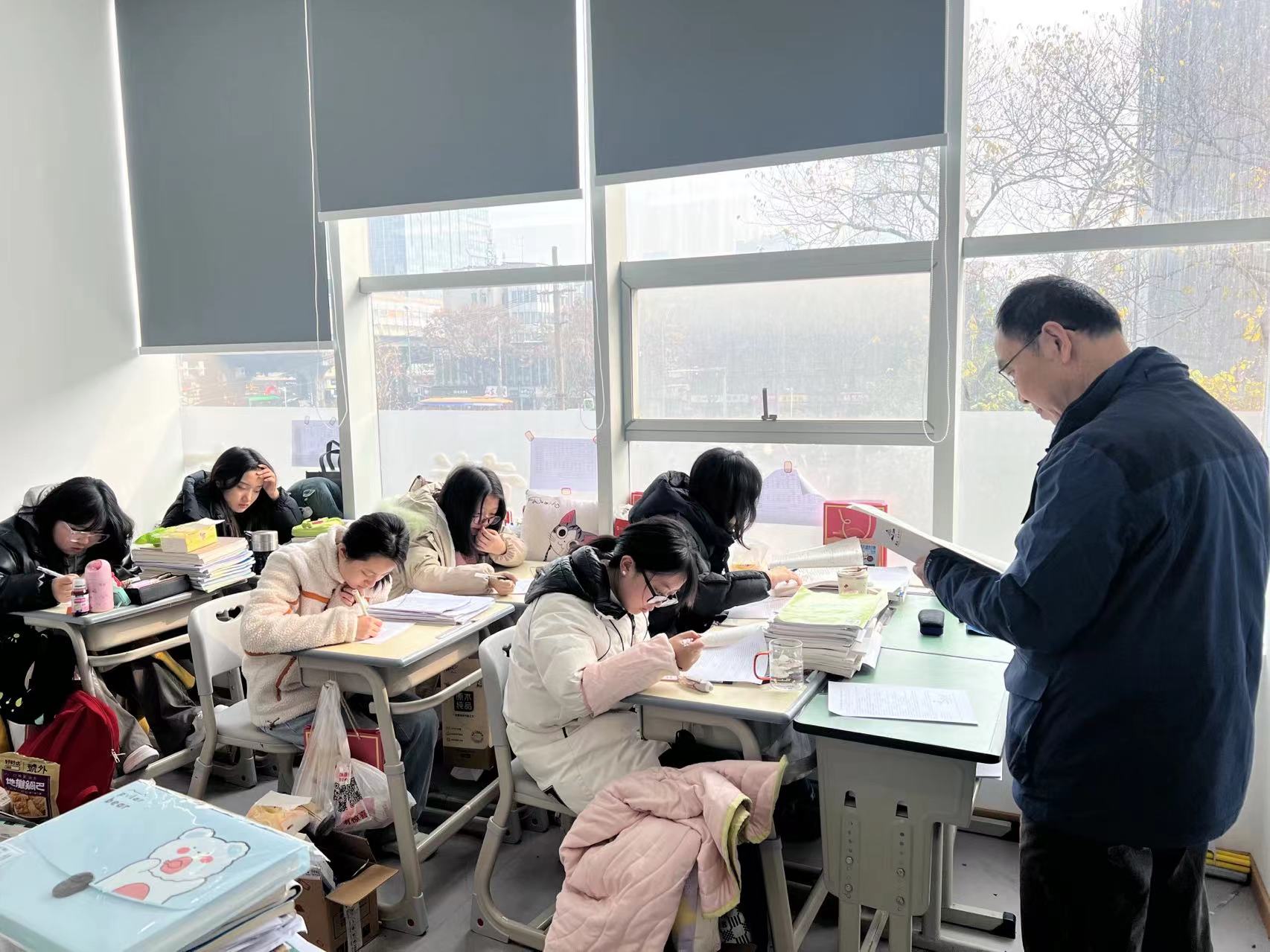 戴氏教育上课情况