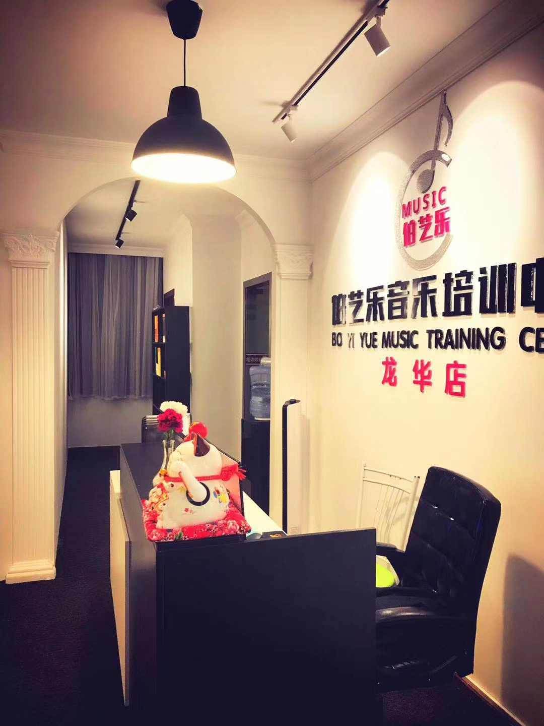 深圳学唱歌  深耕深圳十余年，伯艺乐凭实力成为本土成人音乐培训标杆