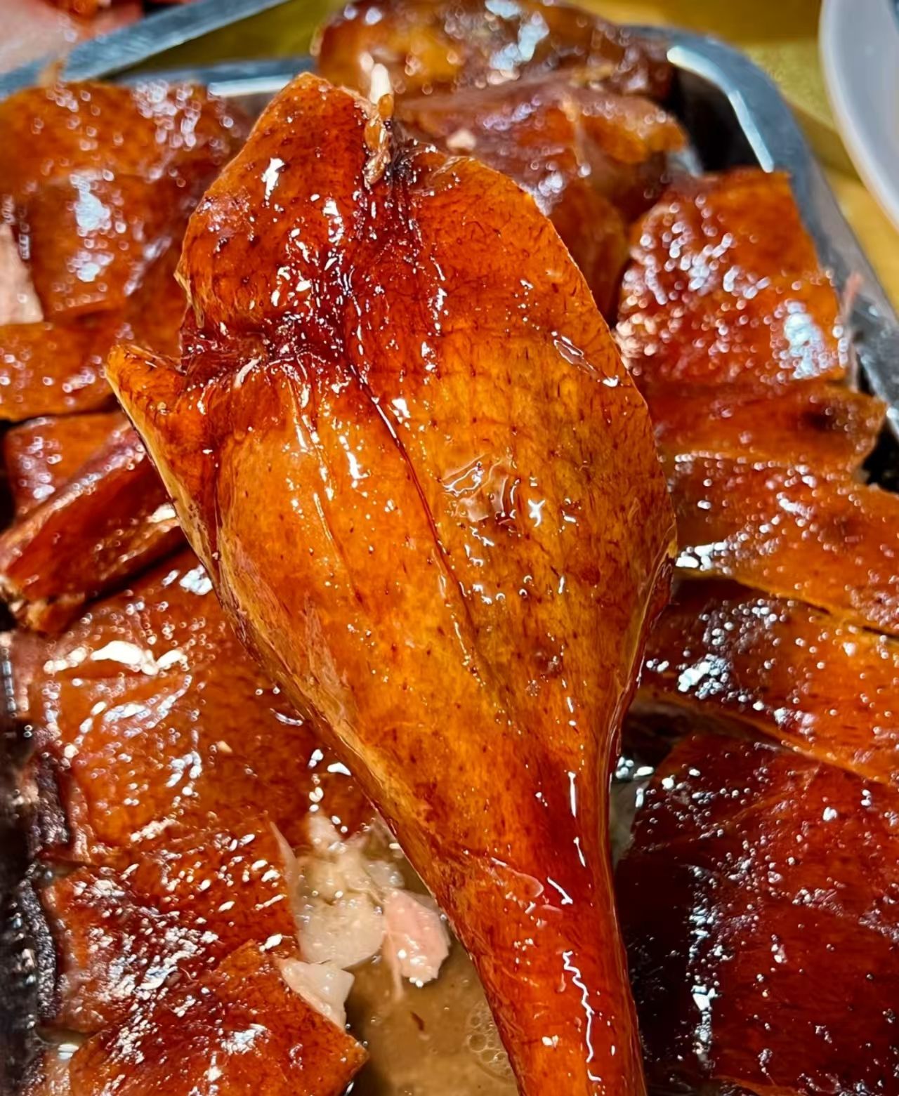 厨煌广东烧腊培训，学皮脆肉嫩色泽红亮粤式招牌手艺