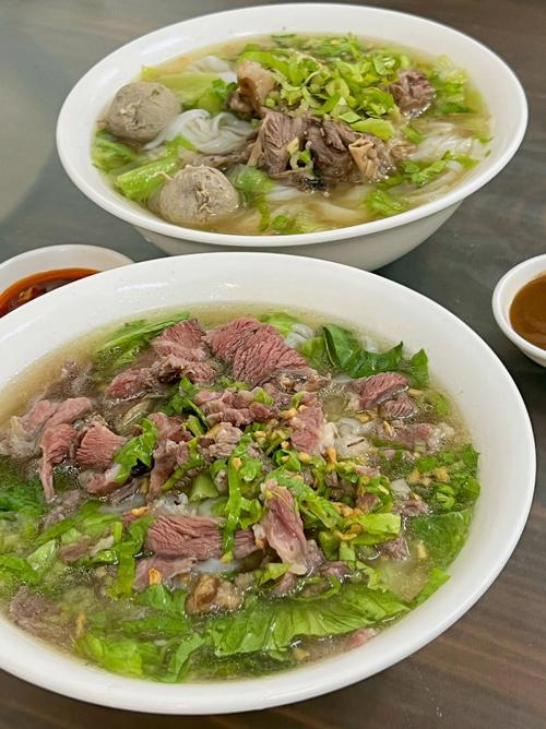厨煌生烫牛肉粉培训：掌握秒烫锁鲜技巧，打造嫩滑口感