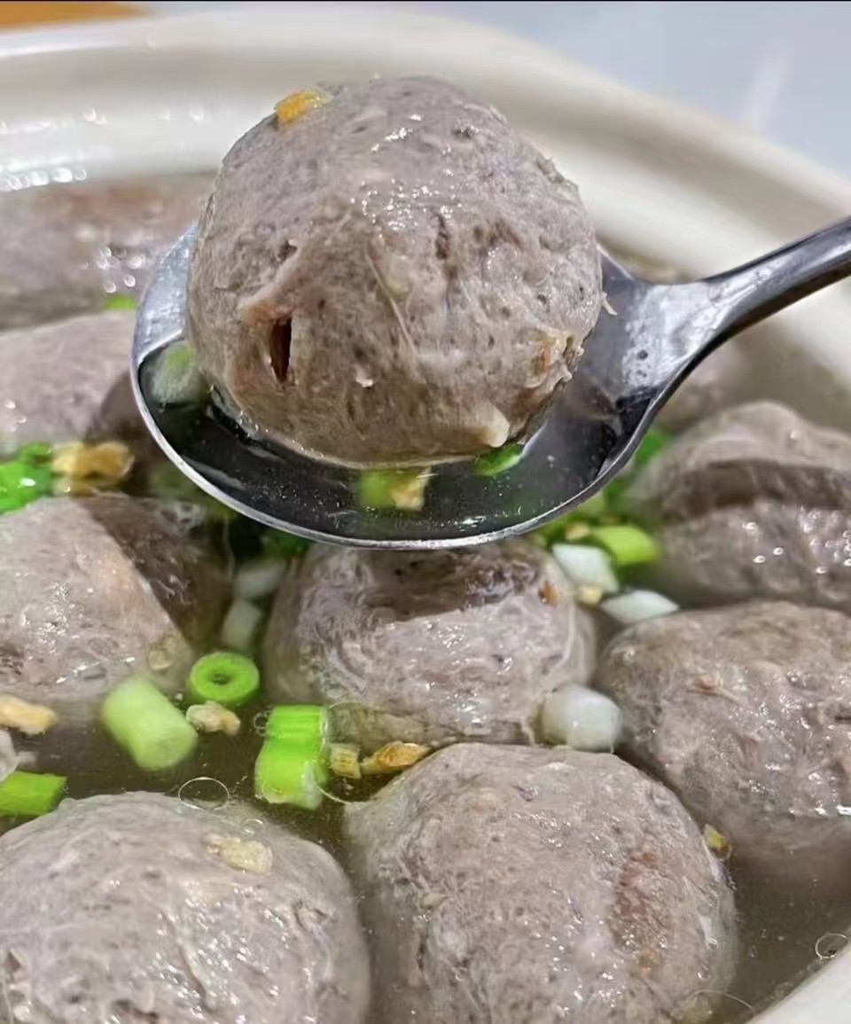 正宗潮汕手工牛肉丸技术培训，厨煌传授爽脆弹牙地道肉丸