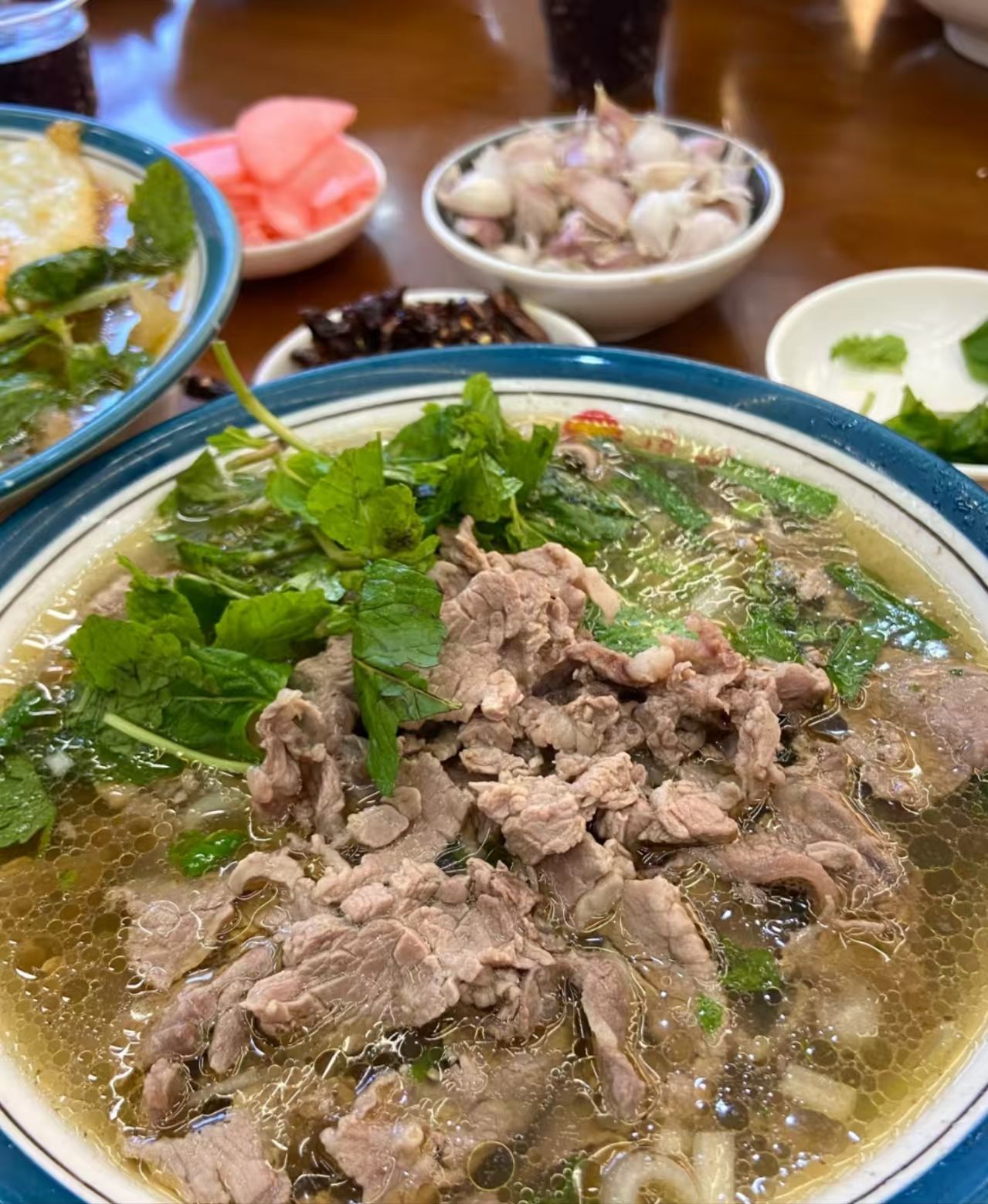 厨煌生烫牛肉粉培训：解锁“一烫就鲜”的街头美味密码