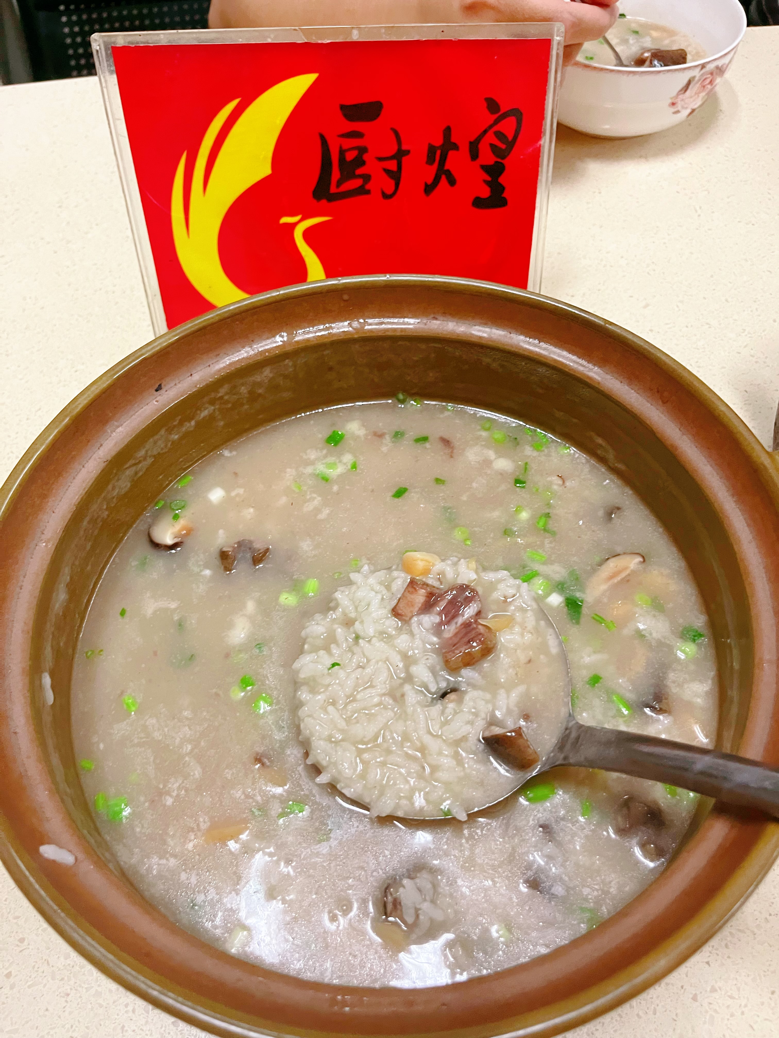 厨煌潮汕砂锅粥培训：鲜醇绵密，复刻潮汕街头经典粥品