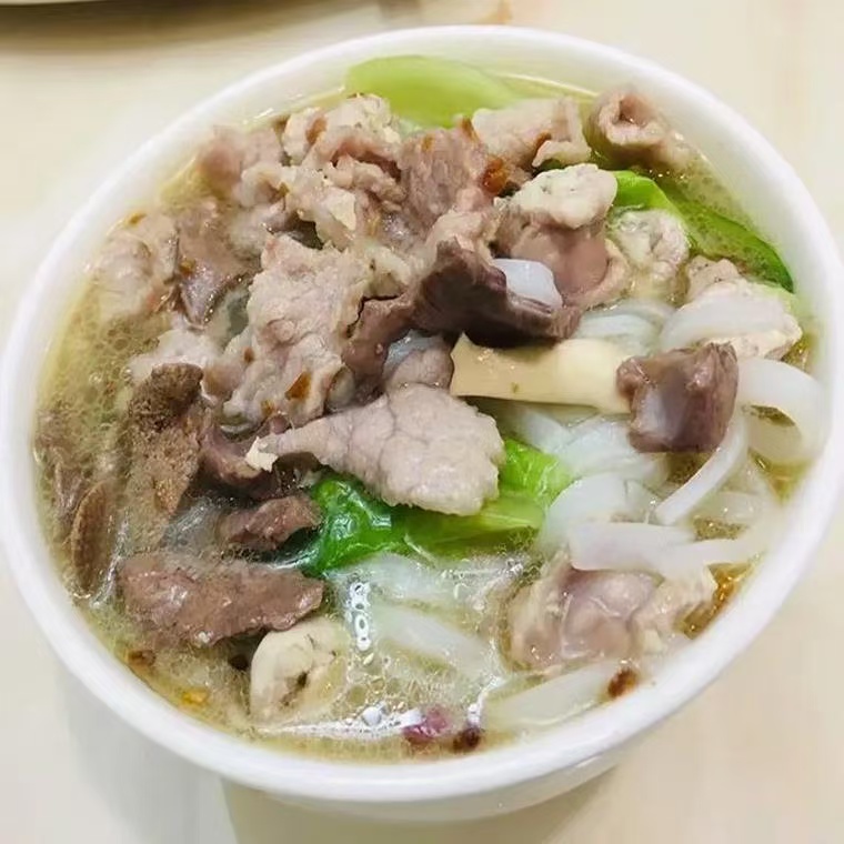 厨煌潮汕猪杂汤粉培训：传承潮汕风味，掌握鲜爽汤底秘诀