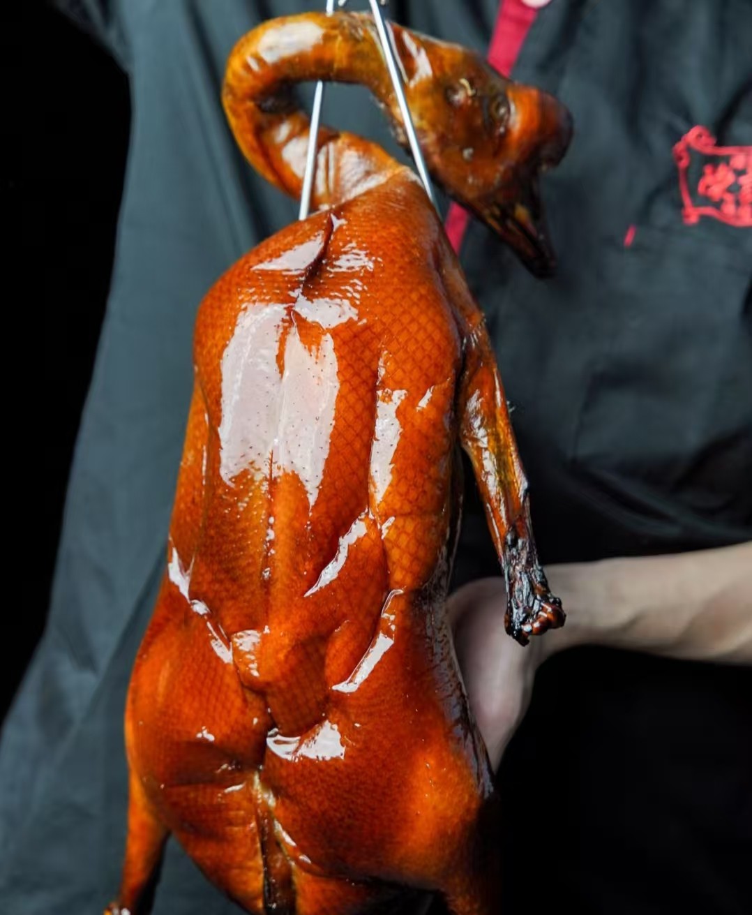 厨煌脆皮烧鹅培训：传承广式烧腊精髓，掌握皮脆肉嫩核心技艺