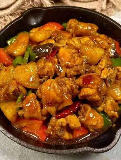 正宗黄焖鸡米饭培训班推荐：好日子餐饮真人手把手实操教学