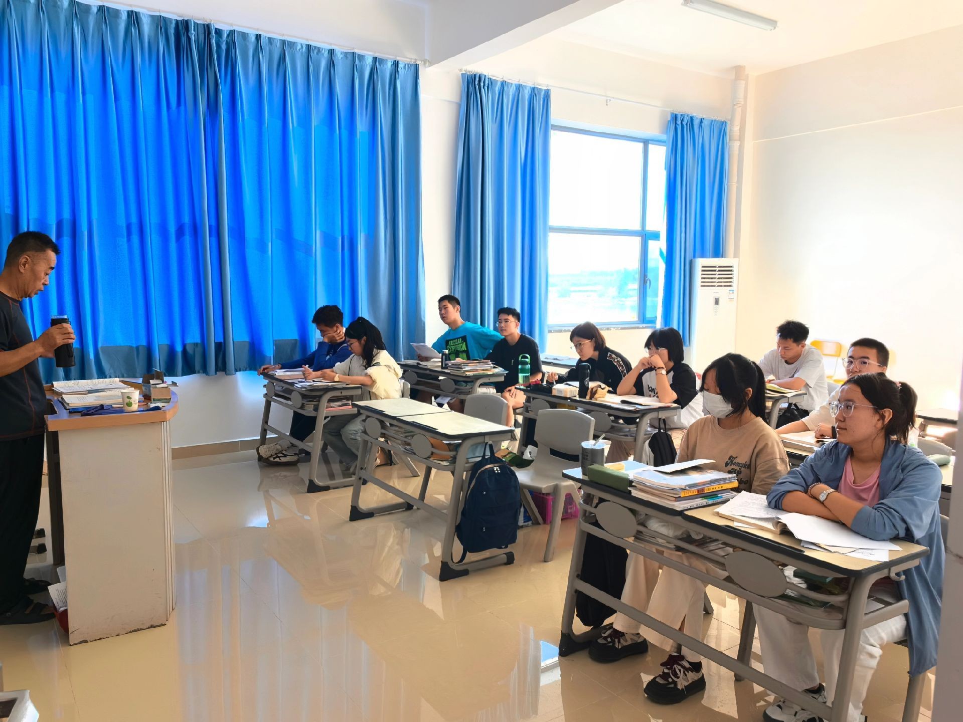 沉浸式学习空间|乌鲁木齐行知教育教学环境打造高效备考殿堂